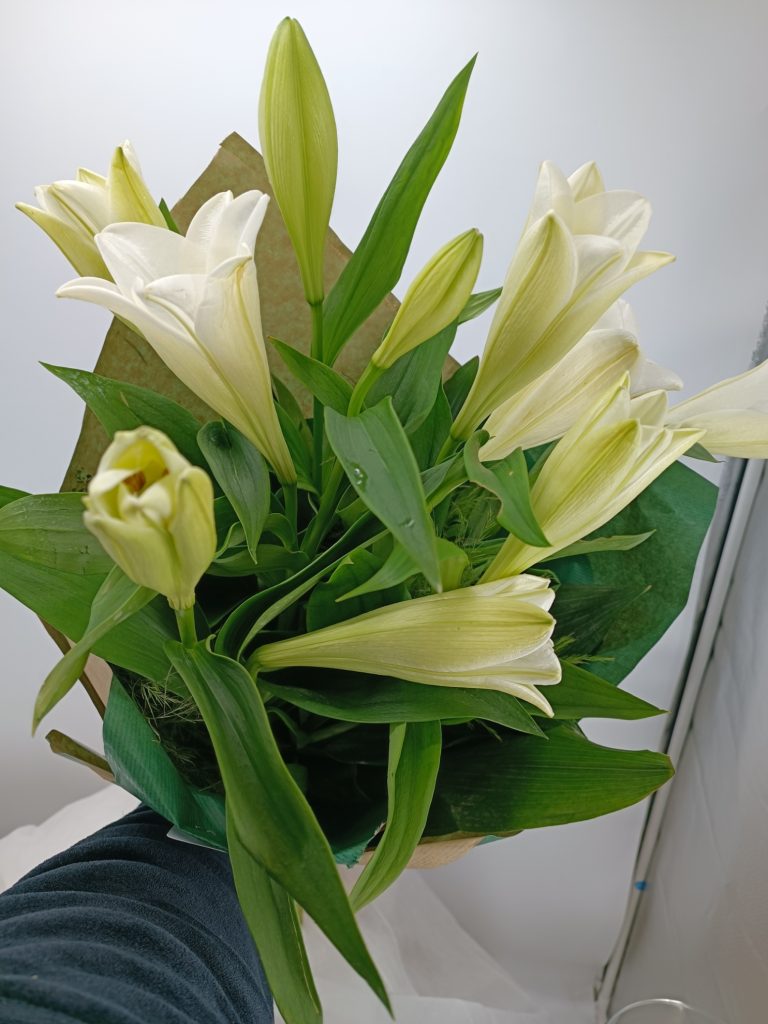 Bouquet de 10 lys l'atelier de cerise
