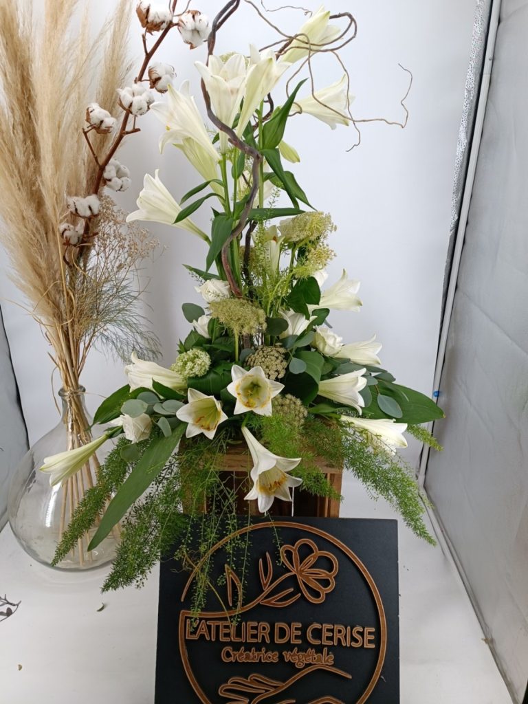 composition florale conique pour deuil