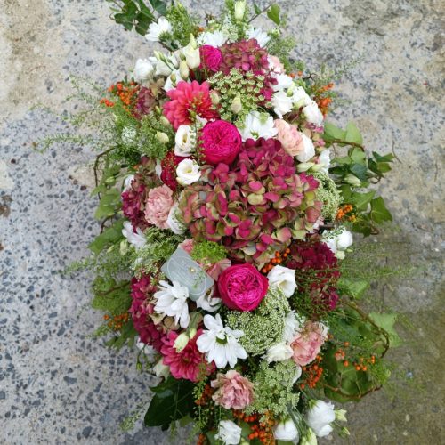 coussin floral oval pour deuil